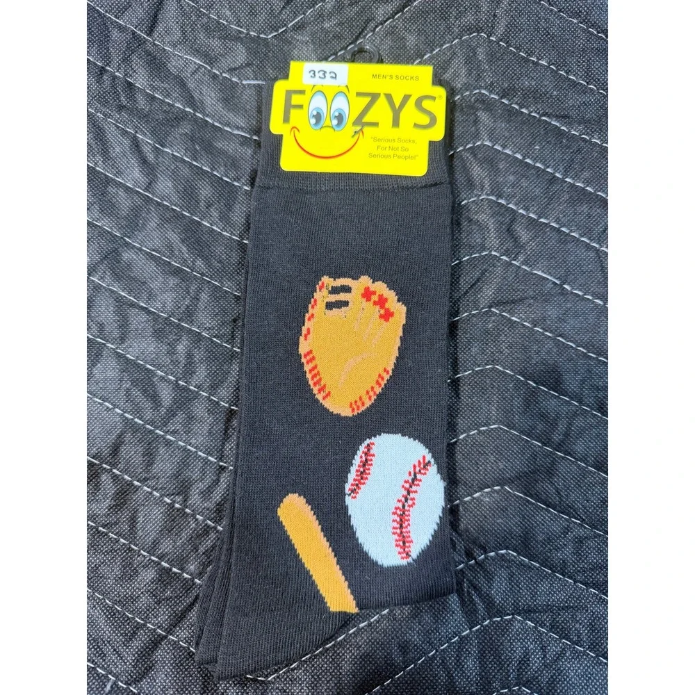 Foozys Baseball Socks Men Size 10-13 Black NWT Novelty Crew Sport Mitt Bat Ball